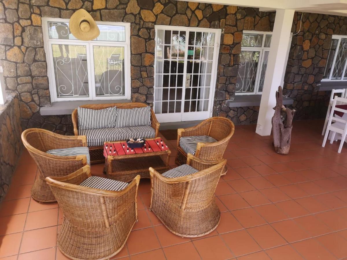 Villa Karel Mauritius Beach House Riambel Esterno foto