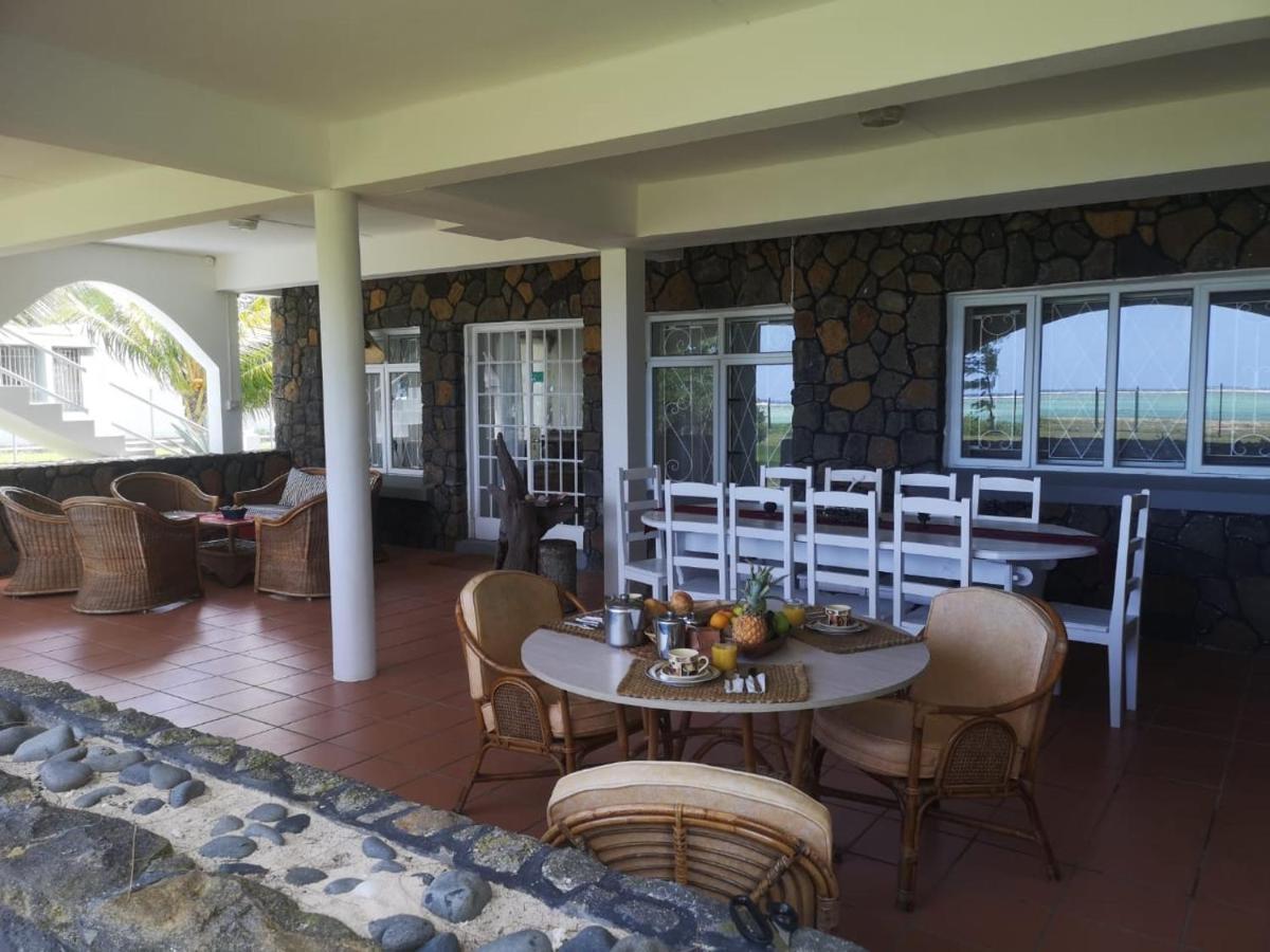 Villa Karel Mauritius Beach House Riambel Esterno foto
