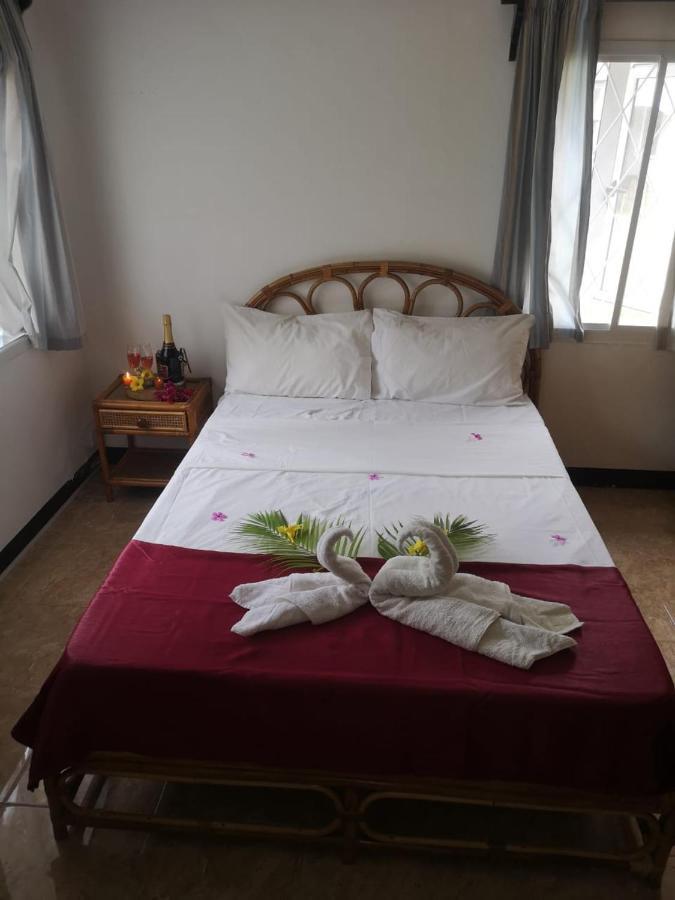 Villa Karel Mauritius Beach House Riambel Esterno foto